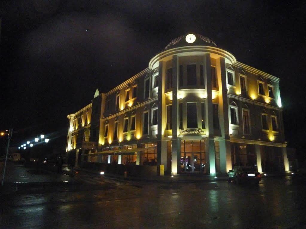 Hotel Lomsia アハルツィヘ エクステリア 写真